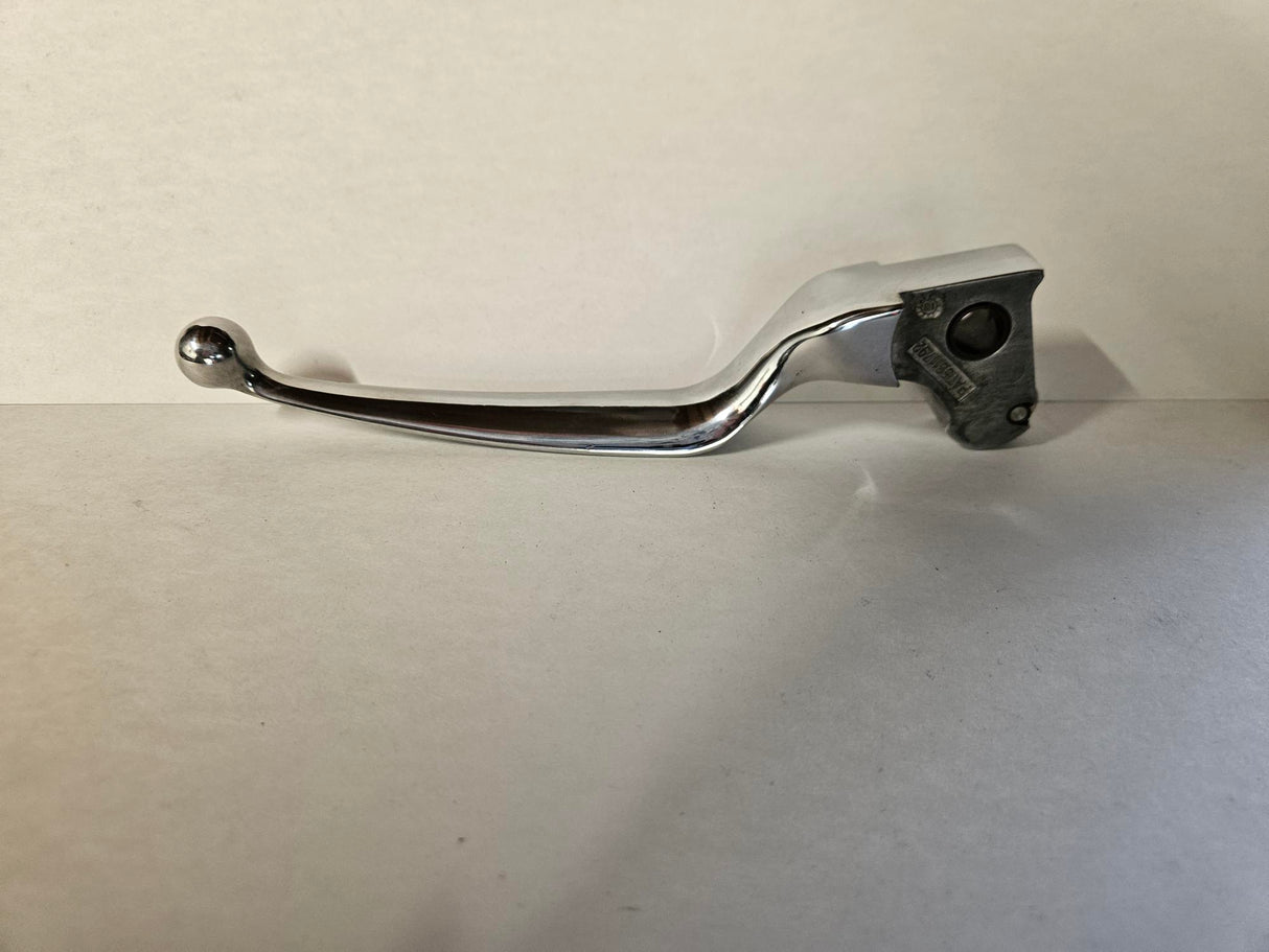 2014 - 2016 Trikes SoftBrake reduced reach hydraulic clutch lever. This product is an Exchange (Note: Only CVO's come stock with Chrome Levers)
