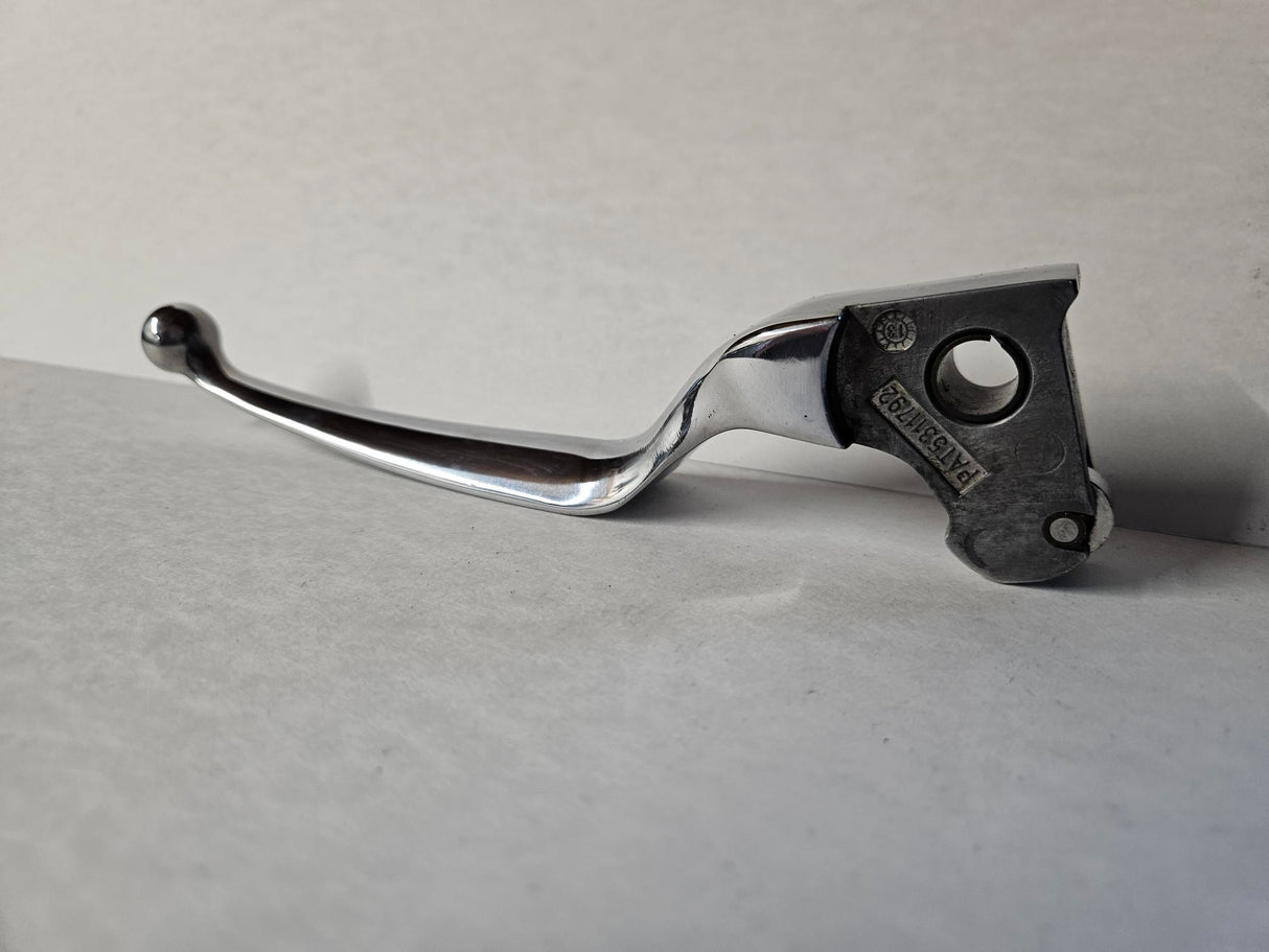 2014 - 2016 Trikes SoftBrake reduced reach hydraulic clutch lever. This product is an Exchange (Note: Only CVO's come stock with Chrome Levers)